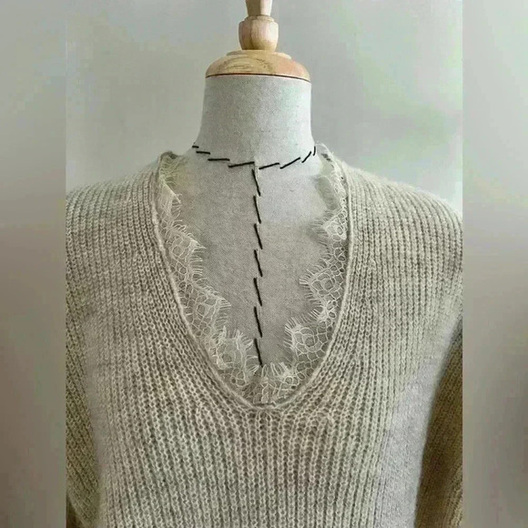 Mango Basics Beige Knit Top Lace V-Neck Sweater Pullover | XS - Picture 2 of 5